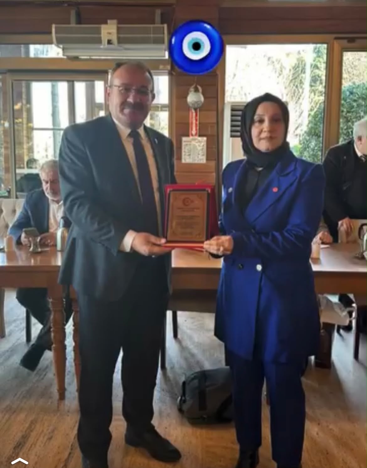 Plaketten Daha Değerli Olan Güvendir